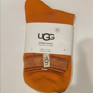 UGG Dark Apricot Crew Socks with Branded Tab -NWT
